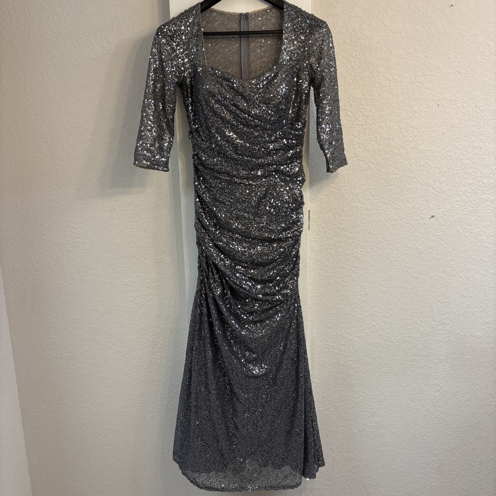 LA FEMME Ruched Sequin Trumpet Gown In Gunmetal Size 10 $469 Excellent Used Cond